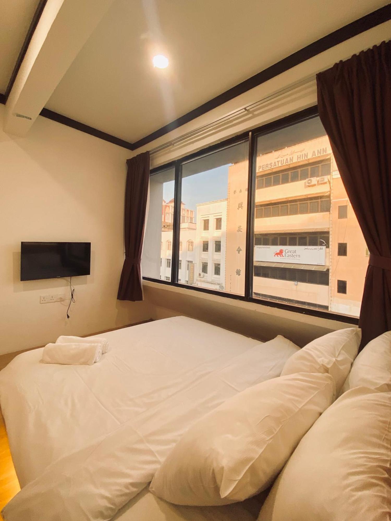 Hotel kapsul Leisure 2*